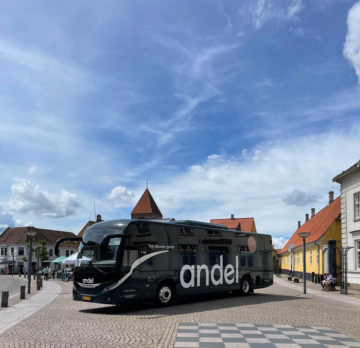 Andel Elbus