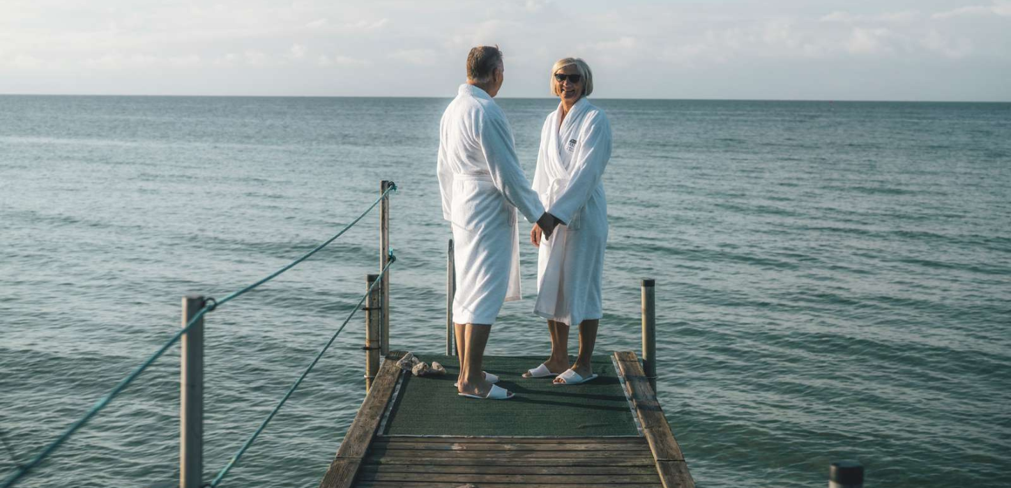 Par på badebro Rødvig Kro